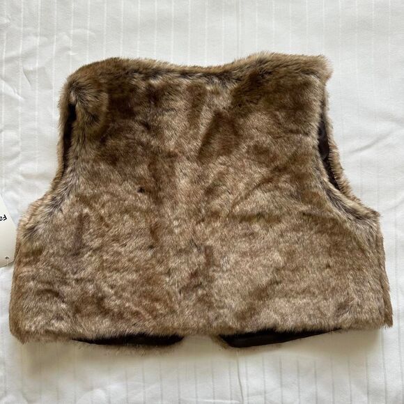 Old Navy Brown Faux Fur Vest Baby 12–18 Months NWT - Picture 4 of 4